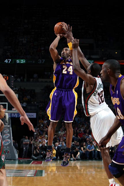 背身做墙 背身做墙